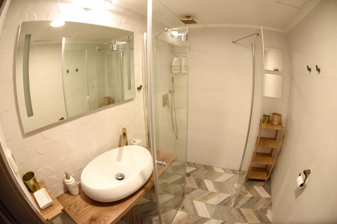 Luxury Suite On Lev Eilat With Balcony And Jacuzzi Ngoại thất bức ảnh